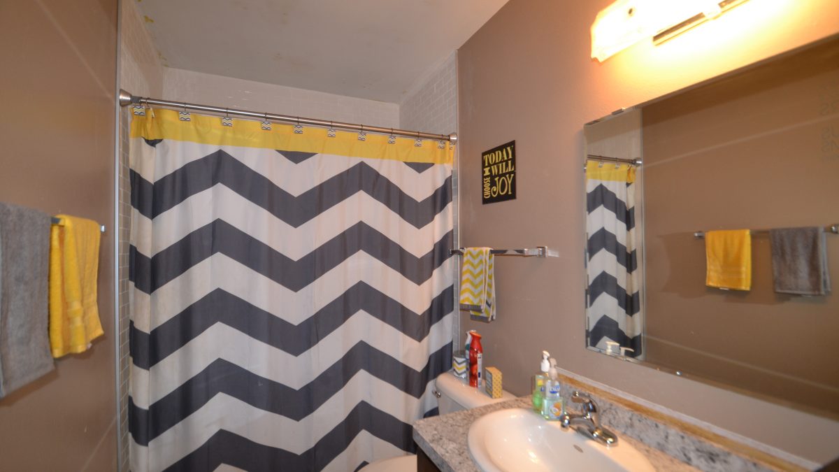 Picture of Upper Full Bath in BismarckMandan, North Dakota