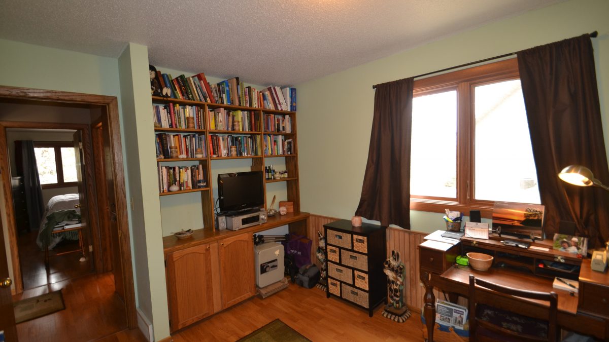 Picture of Main Office/Den/Bed in BismarckMandan, North Dakota