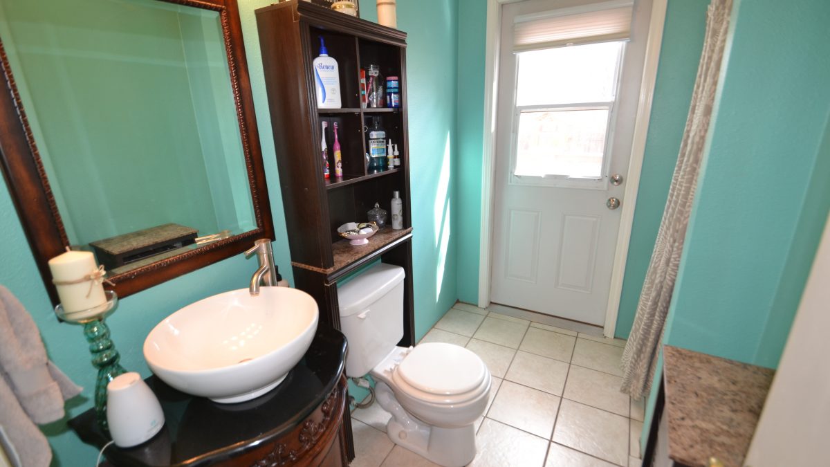 Picture of Main Updated 3/4 Bath in BismarckMandan, North Dakota